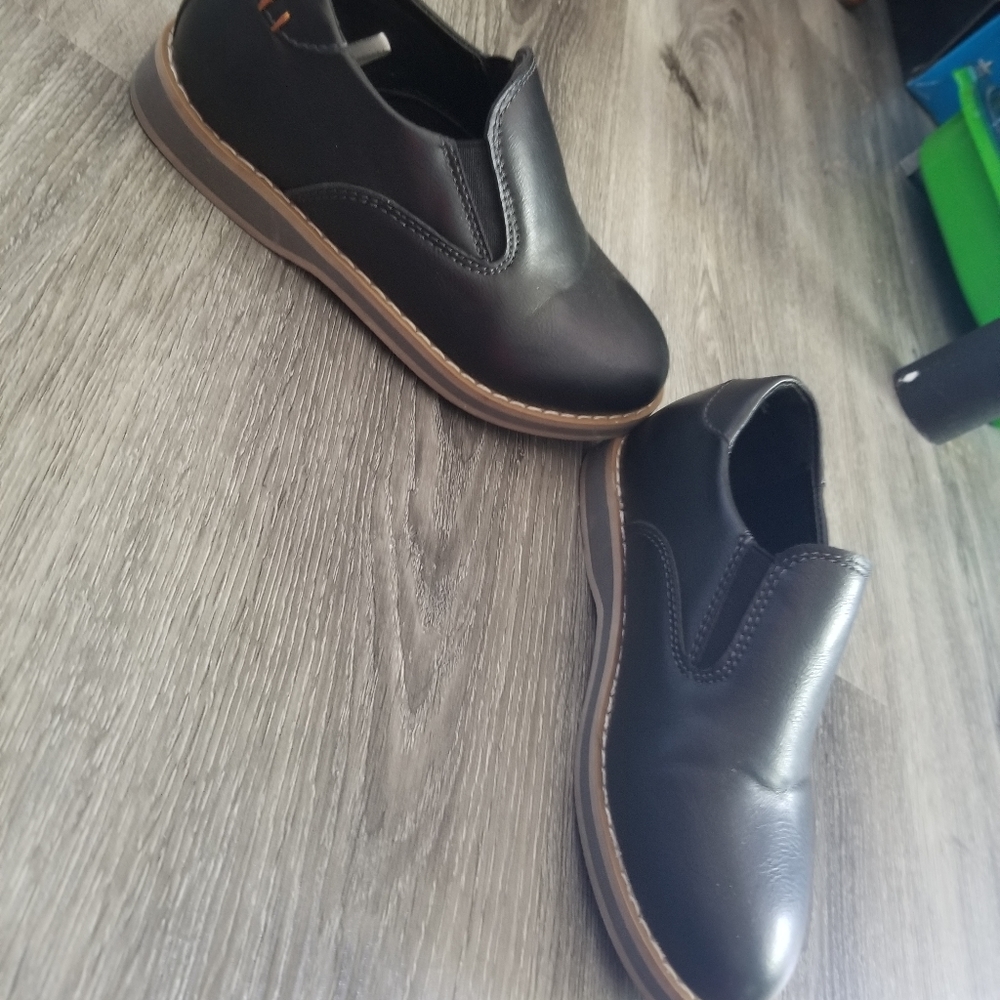 Kids dress shoes